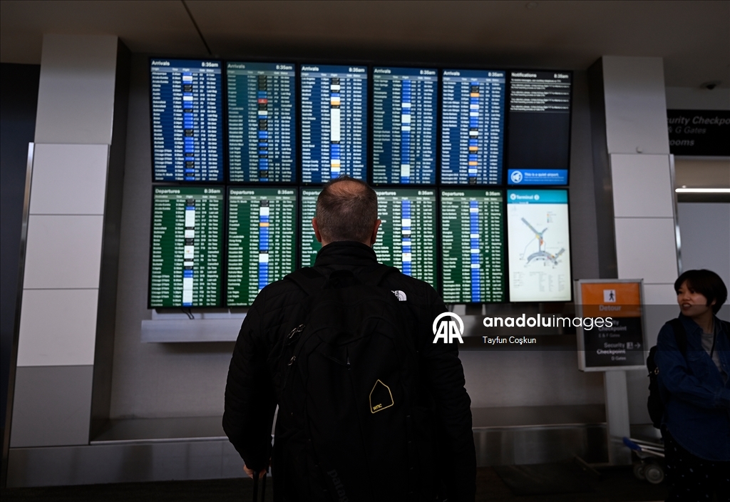 В США из-за приостановки работы правительства отменяются сотни рейсов