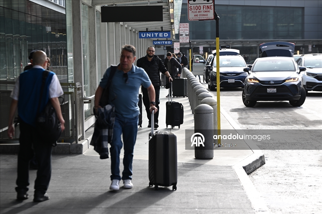 В США из-за приостановки работы правительства отменяются сотни рейсов