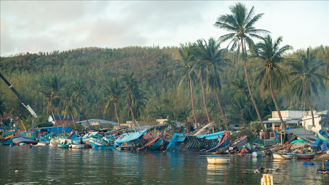 Kalmaegi Tayfunu, Vietnam'da balıkçı teknelerine hasar verdi