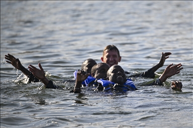 تركيا.. تدريب صحفيين على الصمود والنجاة ضمن دورة المراسل الحربي