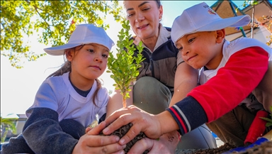 Diyarbakır'da Geleceğe Nefes Projesi ile kırsalda "yeşil vatan" sevgisi aşılanıyor