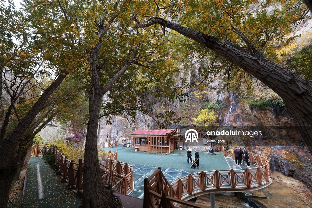 Водопад Гюнпынар в осенних красках