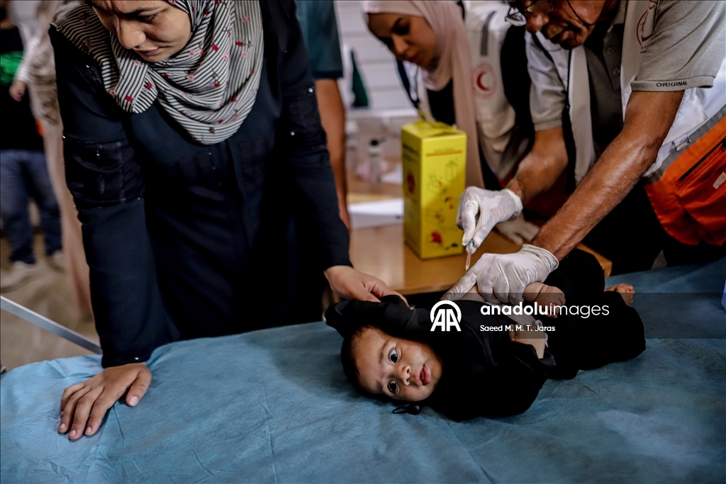 غزة.. انطلاق حملة تطعيم للأطفال دون سن الثالثة