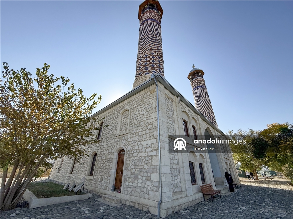 أذربيجان تكمل ترميم مسجد الجمعة التاريخي في إقليم "قره باغ"