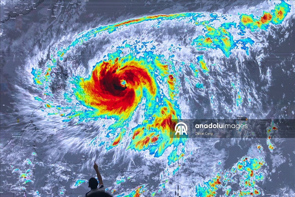 Filipinler, Süper Tayfun Fung-Wong’a hazırlanıyor