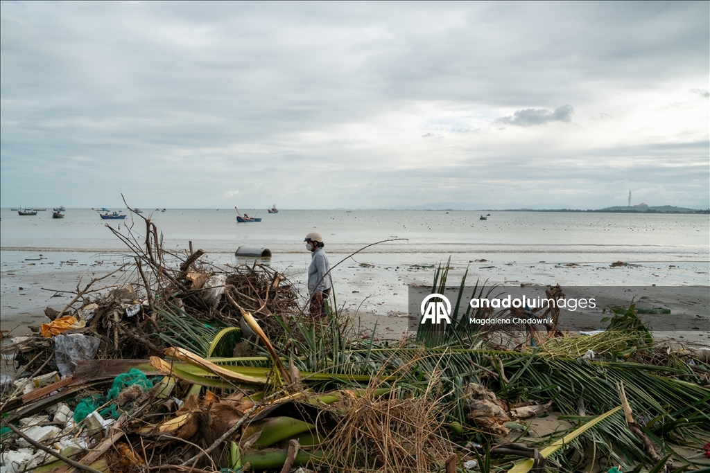 Vietnam’da Kalmaegi Tayfunu’nun yol açtığı ağır hasar görüntülendi