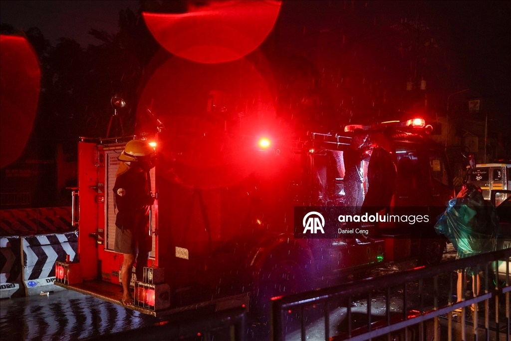 Süper Tayfun Fung-Wong Filipinler’i vurdu: 900 binden fazla kişi tahliye edildi