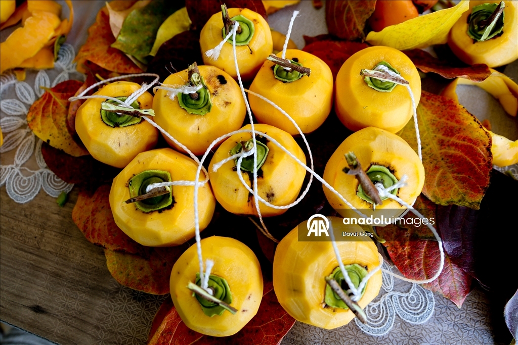 نساء كوجة علي يرفعن شهرة "برسيمون" في أسواق تركيا