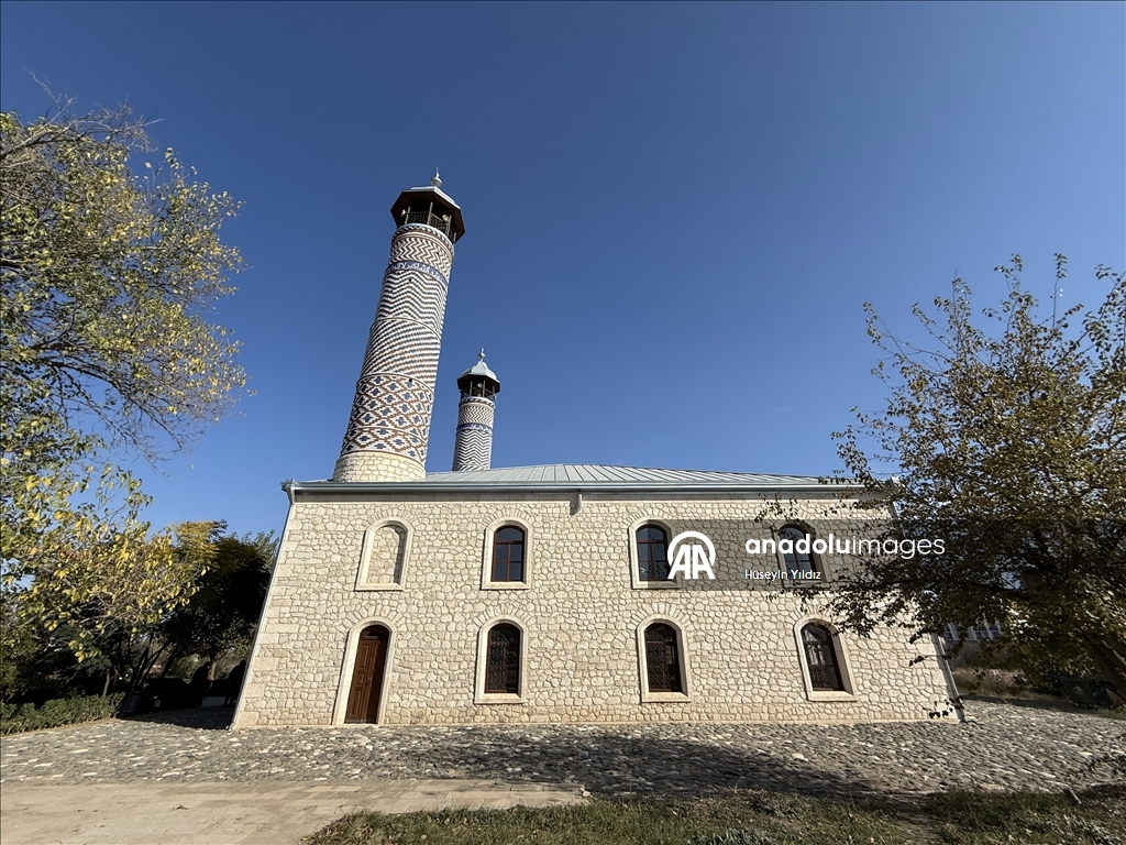 أذربيجان تكمل ترميم مسجد الجمعة التاريخي في إقليم "قره باغ"