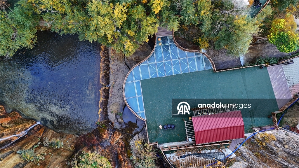 Sûlava Gunpinarê bi rengên payîzê xemilî