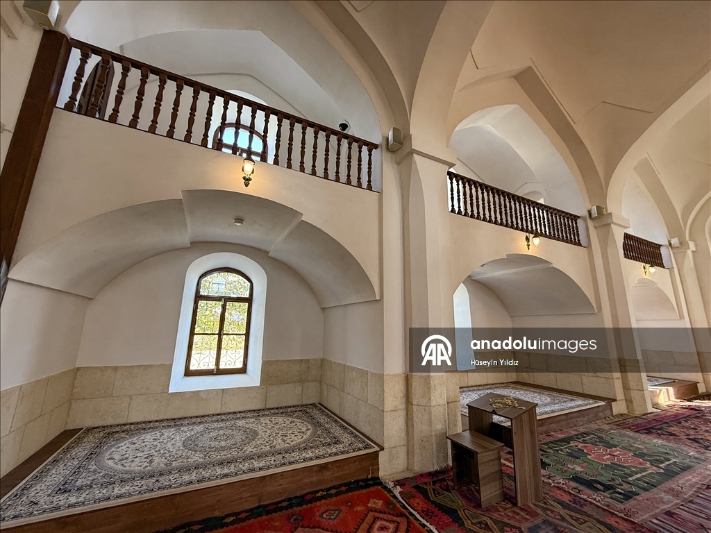 أذربيجان تكمل ترميم مسجد الجمعة التاريخي في إقليم "قره باغ"