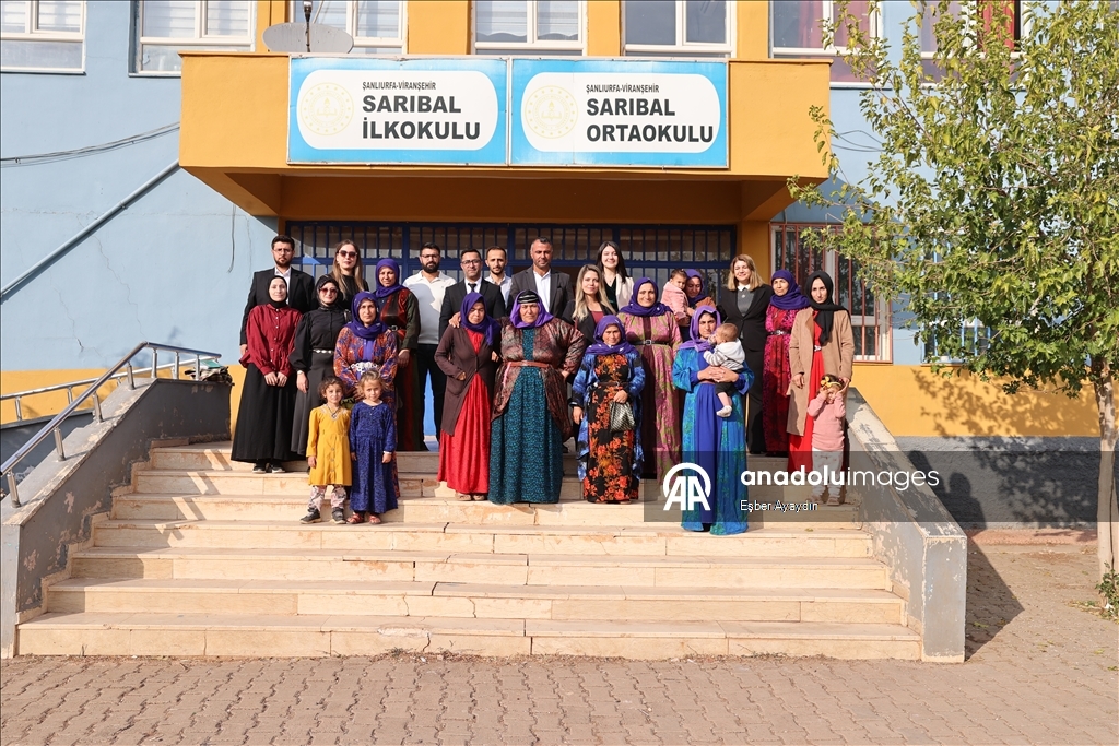 Li Şanliurfayê mamoste hem zarokan û hem jî dayikên wan perwerde dikin