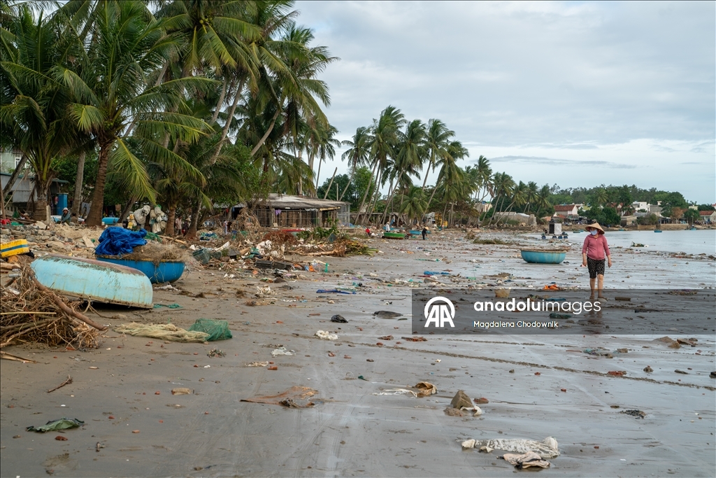 Vietnam’da Kalmaegi Tayfunu’nun yol açtığı ağır hasar görüntülendi