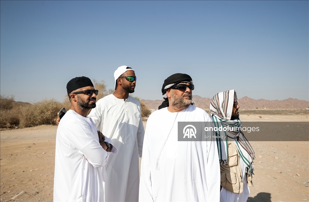 على خطى النبي.. مسلمون يختتمون رحلة من مكة إلى المدينة