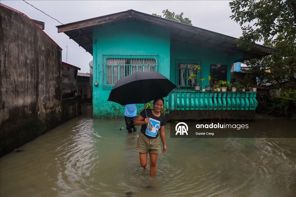 Супертайфун «Фунг-Вонг» обрушился на Филиппины: эвакуированы более 900 тыс. человек
