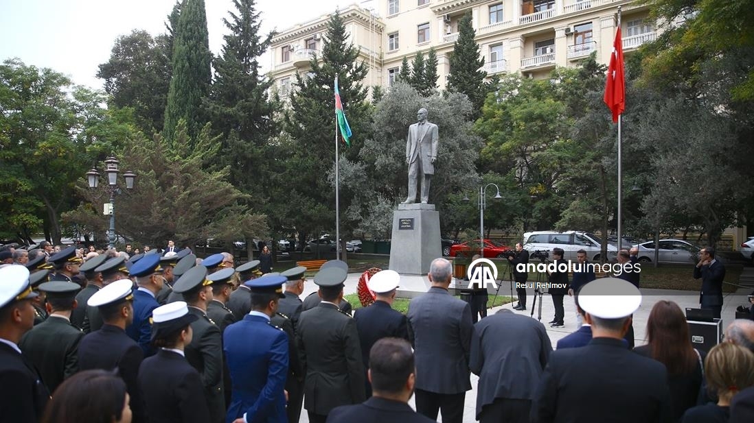Büyük Önder Atatürk dünyada törenlerle anılıyor