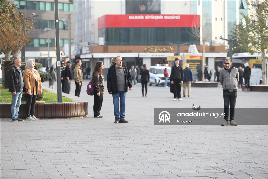 Büyük Önder Atatürk'ü anıyoruz