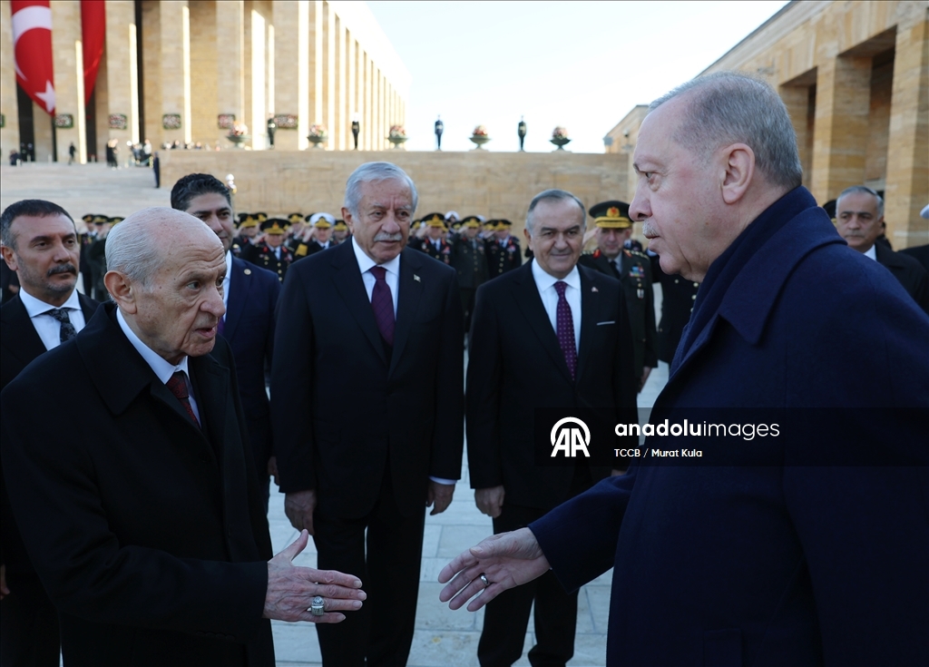 Ji bo Serokê Mezin Ataturk li Anitkabîrê merasima dewletê hat lidarxistin