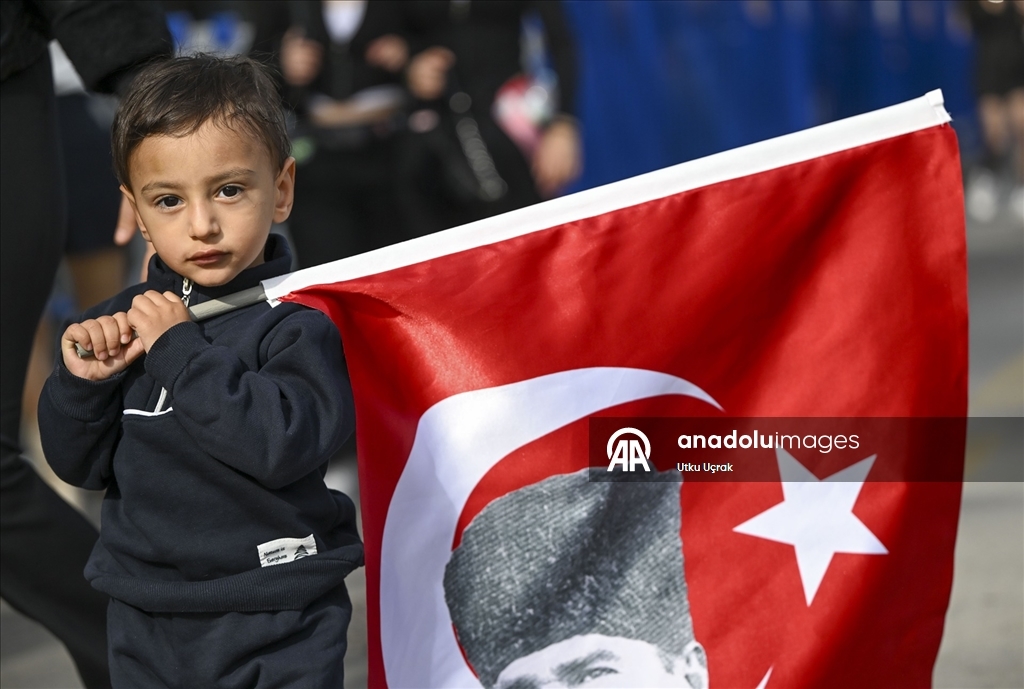 Anıtkabir’e ziyaretçi akını