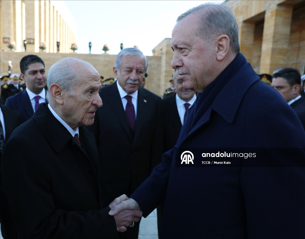 Ji bo Serokê Mezin Ataturk li Anitkabîrê merasima dewletê hat lidarxistin