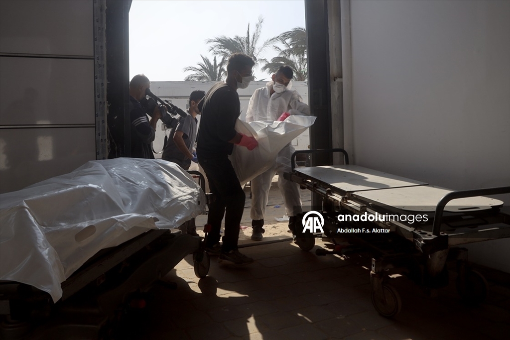 İsrail, Gazze'den alıkoyduğu 15 Filistinlinin daha cenazesini teslim etti