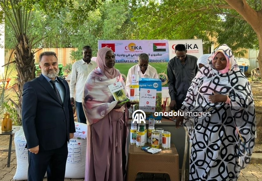 السودان.. "تيكا" التركية تقدم مساعدات زراعية لألف أسرة