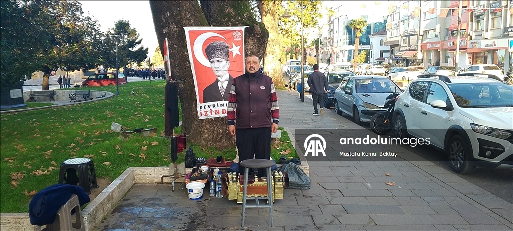 Büyük Önder Atatürk'ü anıyoruz