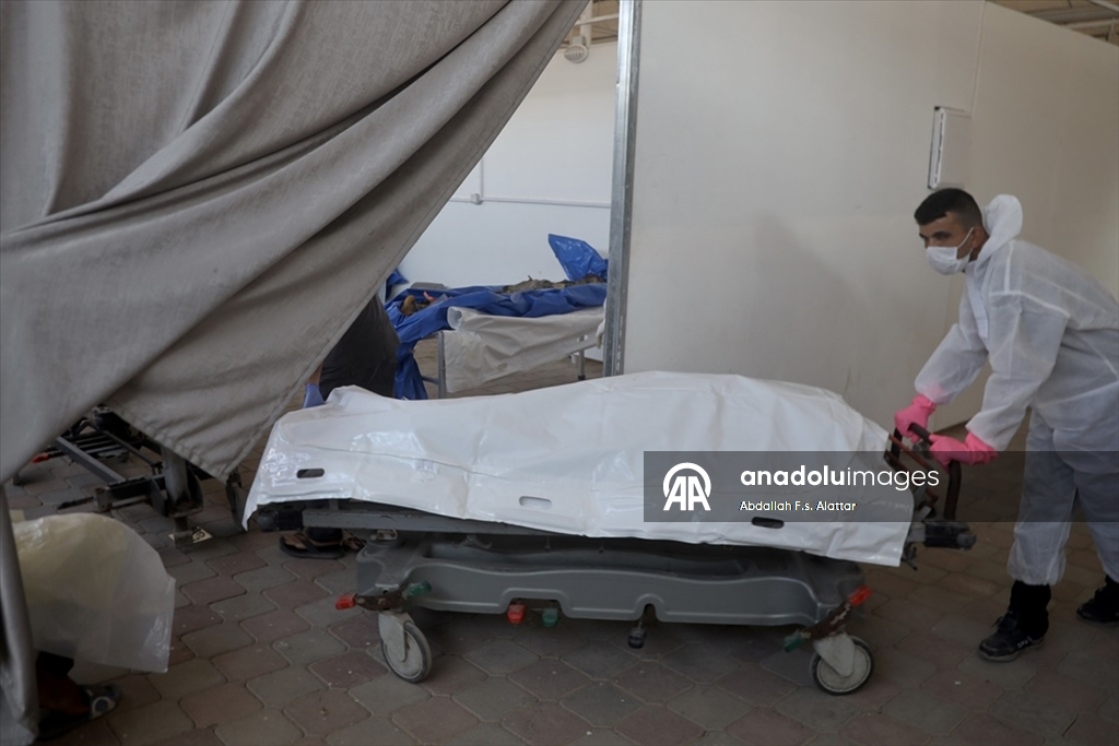 İsrail, Gazze'den alıkoyduğu 15 Filistinlinin daha cenazesini teslim etti