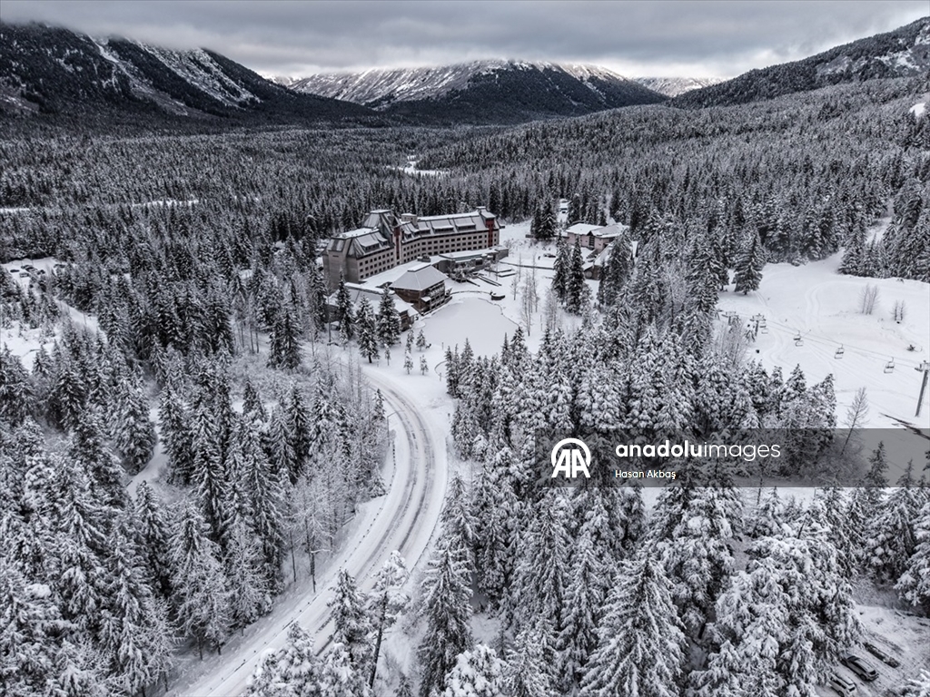 Alaska’da ilk kar yağışıyla doğa beyaza büründü