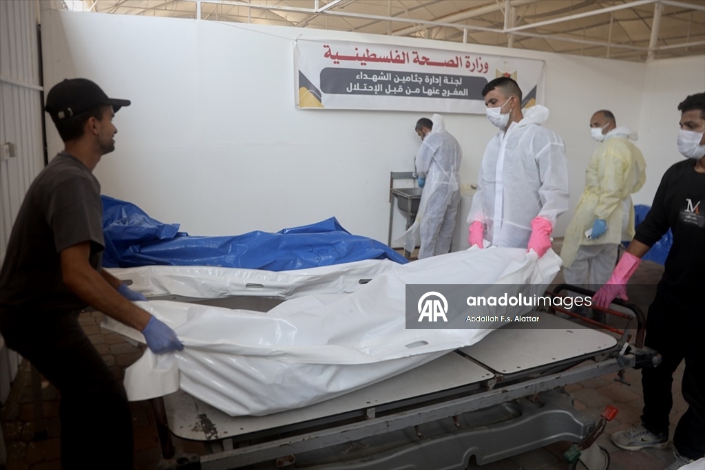 İsrail, Gazze'den alıkoyduğu 15 Filistinlinin daha cenazesini teslim etti