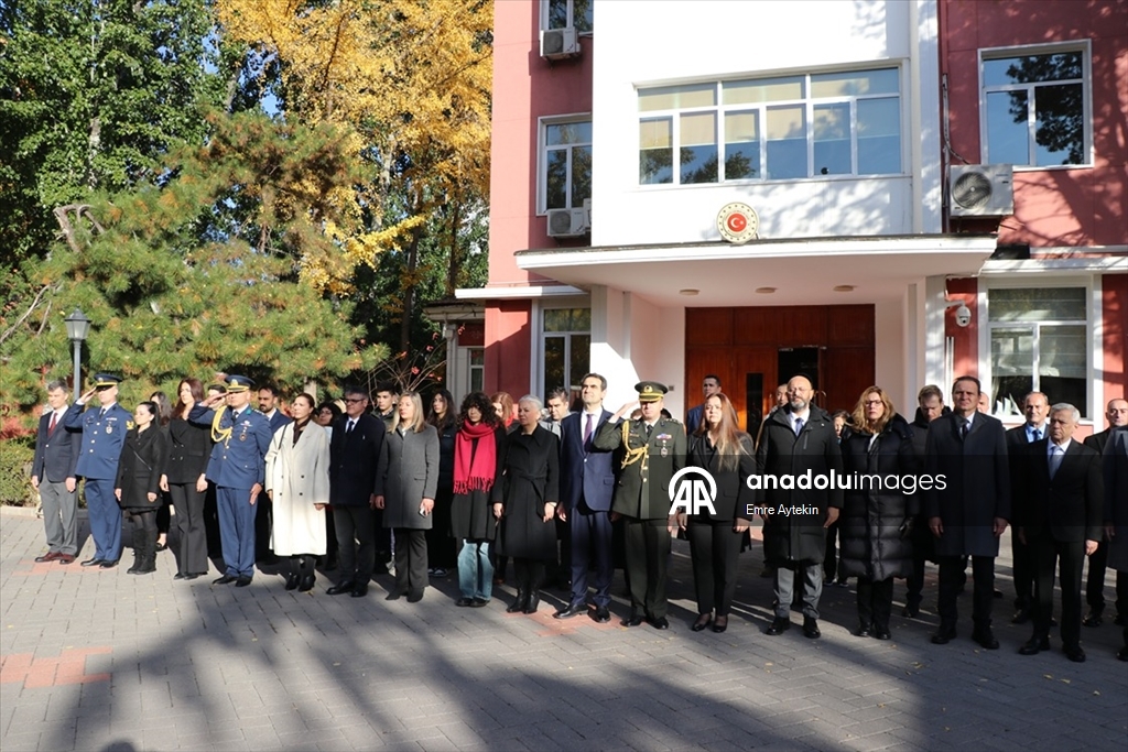 Büyük Önder Atatürk dünyada törenlerle anılıyor