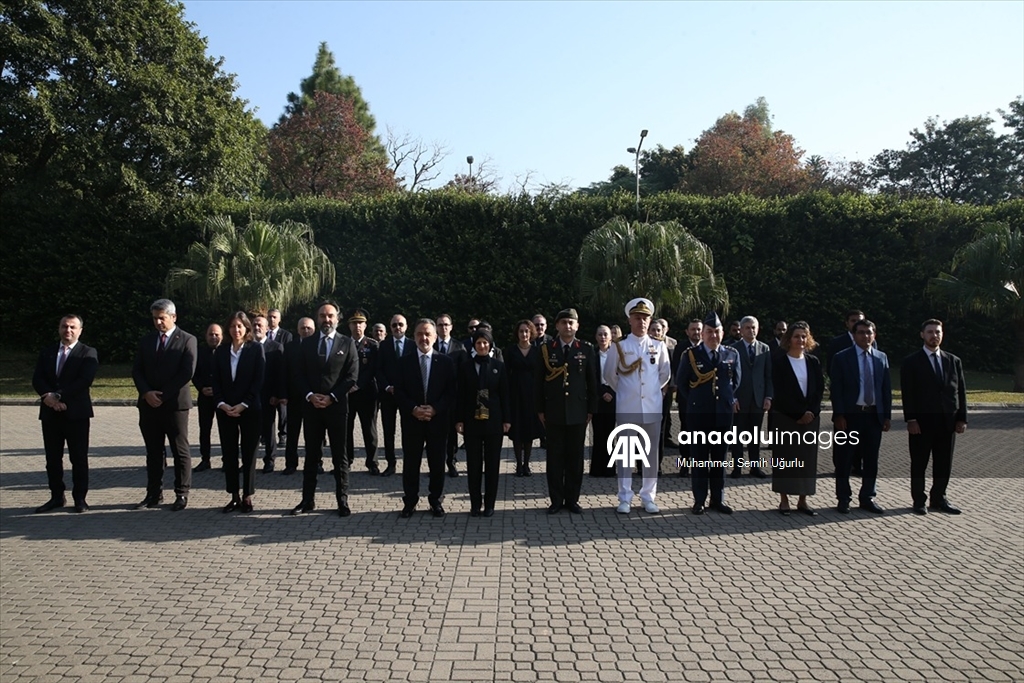 Büyük Önder Atatürk dünyada törenlerle anılıyor