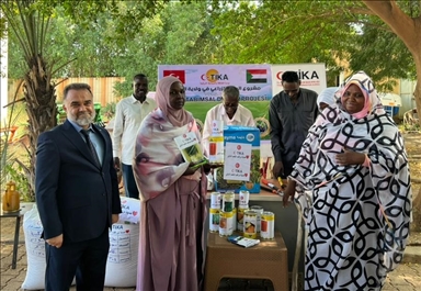 السودان.. "تيكا" التركية تقدم مساعدات زراعية لألف أسرة