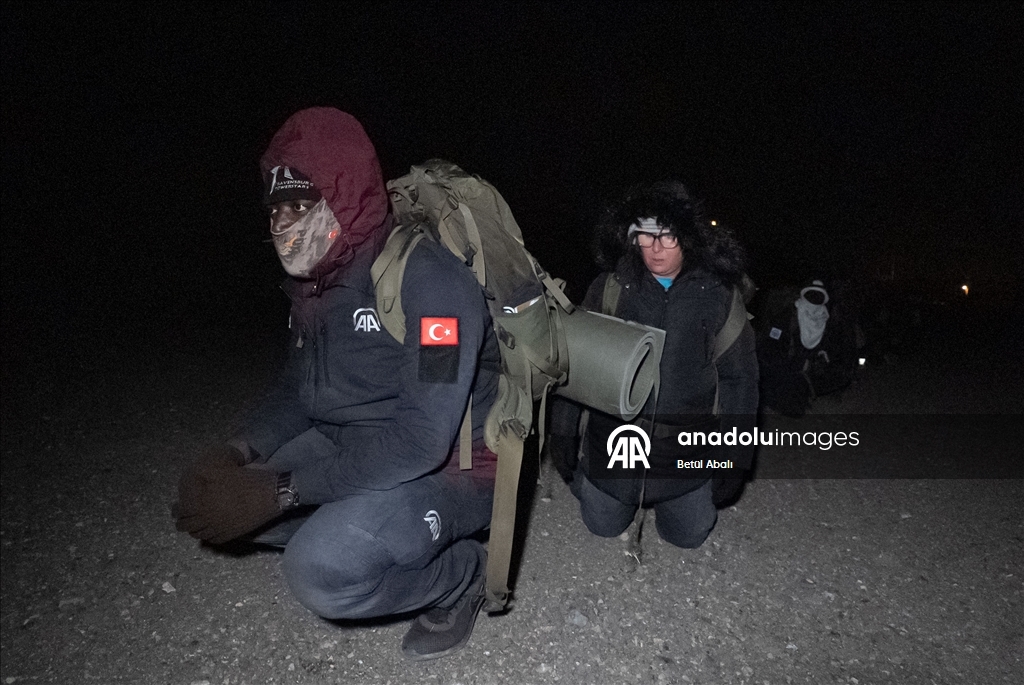 AA'nın savaş muhabirliği eğitimi gazetecileri zorlu koşullara hazırlıyor