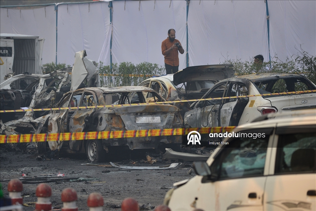 Взрыв автомобиля в столице Индии, Нью-Дели, привел к гибели 12 человек