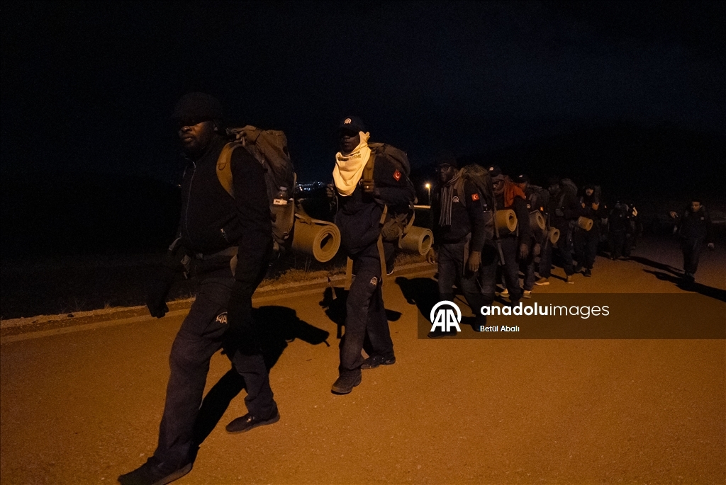 AA'nın savaş muhabirliği eğitimi gazetecileri zorlu koşullara hazırlıyor