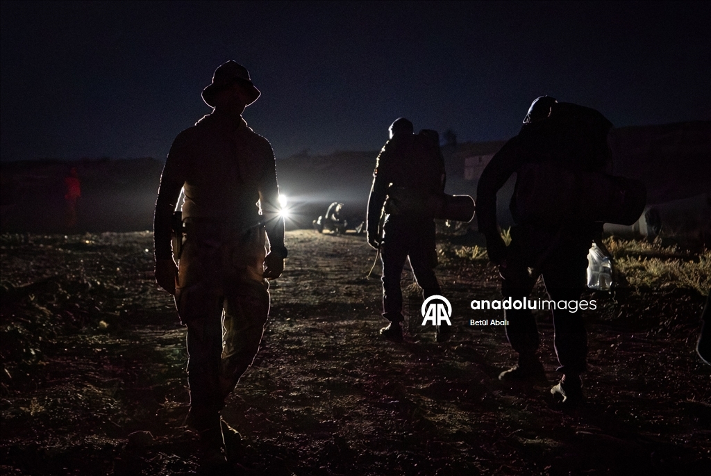 AA'nın savaş muhabirliği eğitimi gazetecileri zorlu koşullara hazırlıyor