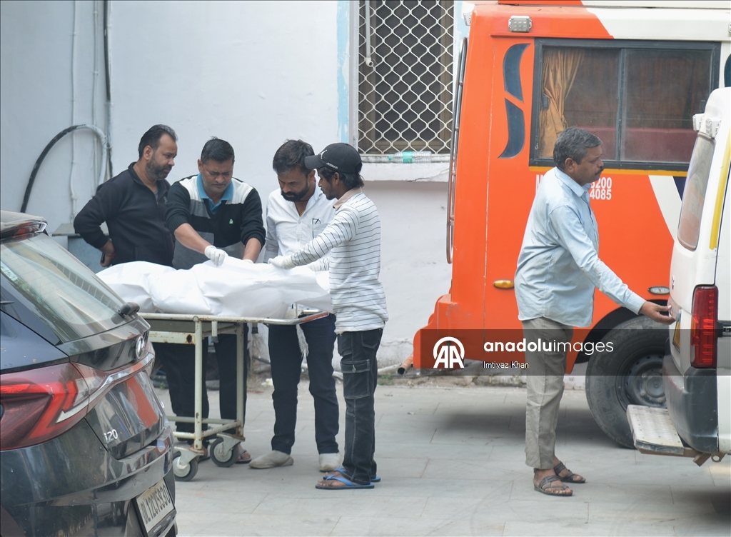 Взрыв автомобиля в столице Индии, Нью-Дели, привел к гибели 12 человек