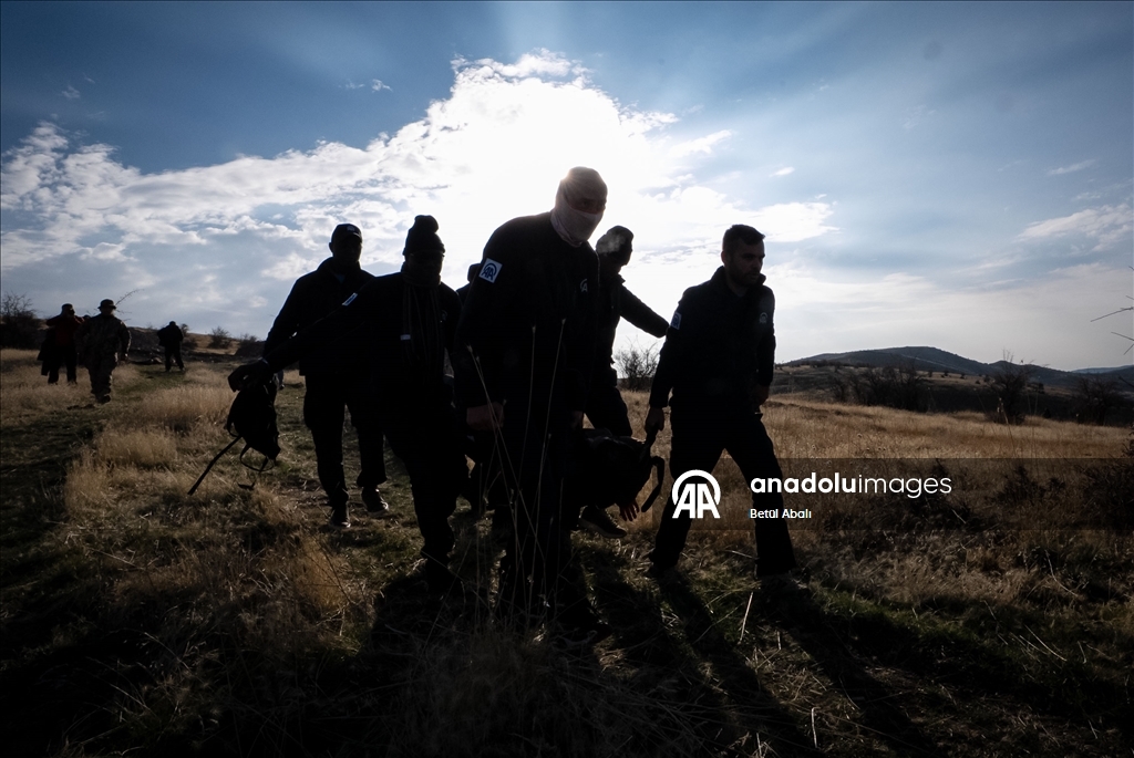AA'nın savaş muhabirliği eğitimi gazetecileri zorlu koşullara hazırlıyor