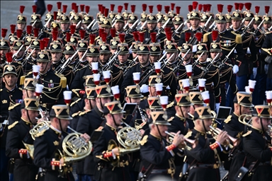 France : la fête nationale du 14 juillet célébrée par un défilé militaire à Paris