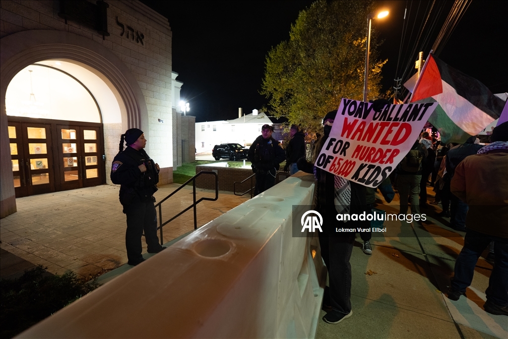 Полиция разогнала участников акции протеста против выступления экс-министра обороны Израиля Галанта в США