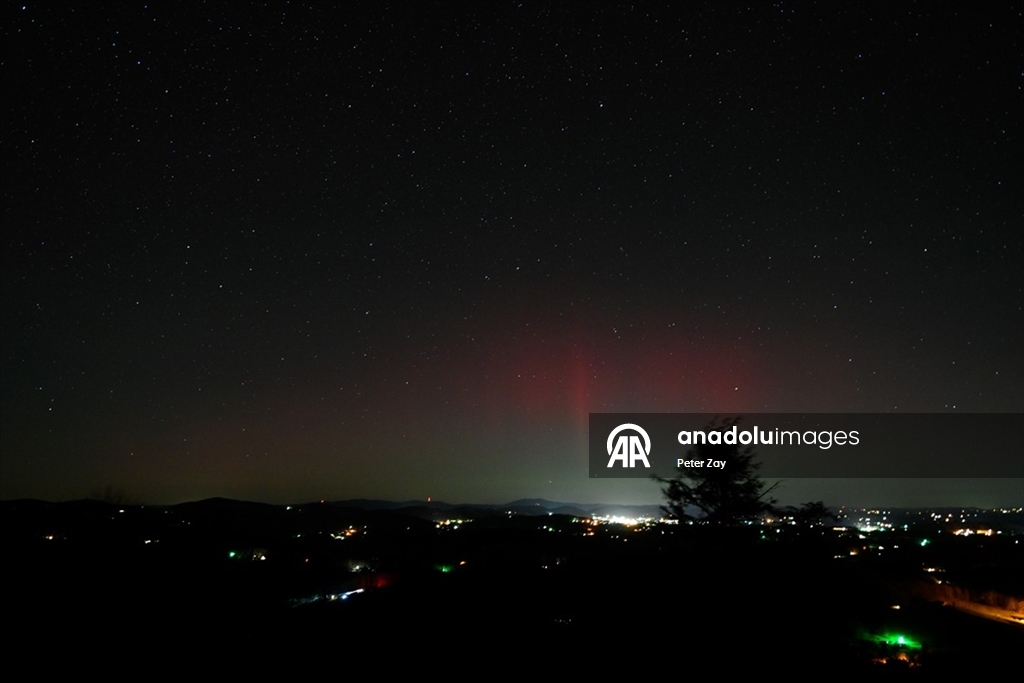 Güneş patlamaları sonrası 'kuzey ışıkları' ABD semalarını renklendirdi