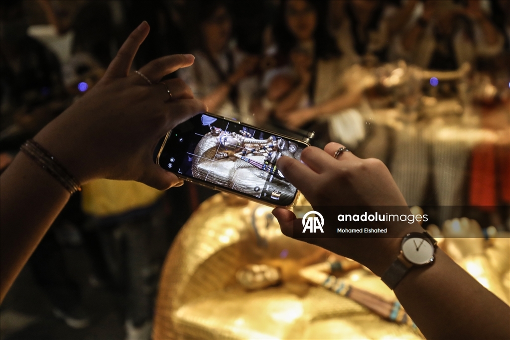 Большой Египетский музей с артефактами времен знаменитых фараонов Древнего Египта