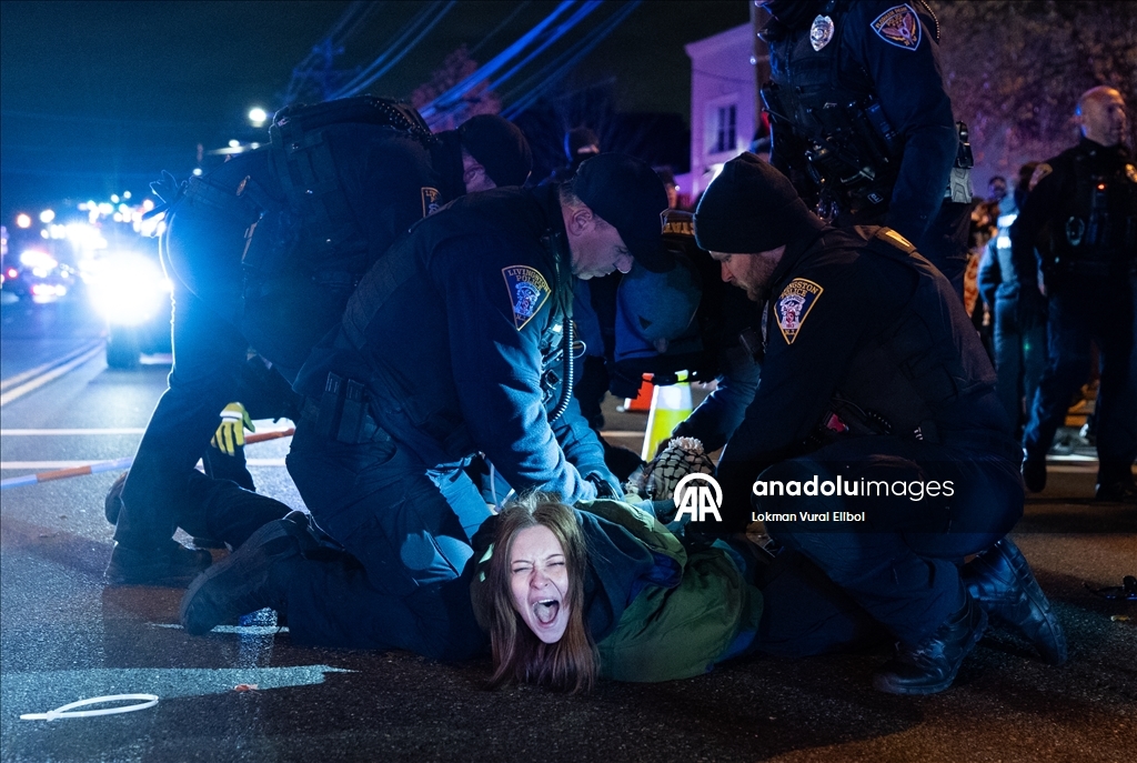 Полиция разогнала участников акции протеста против выступления экс-министра обороны Израиля Галанта в США