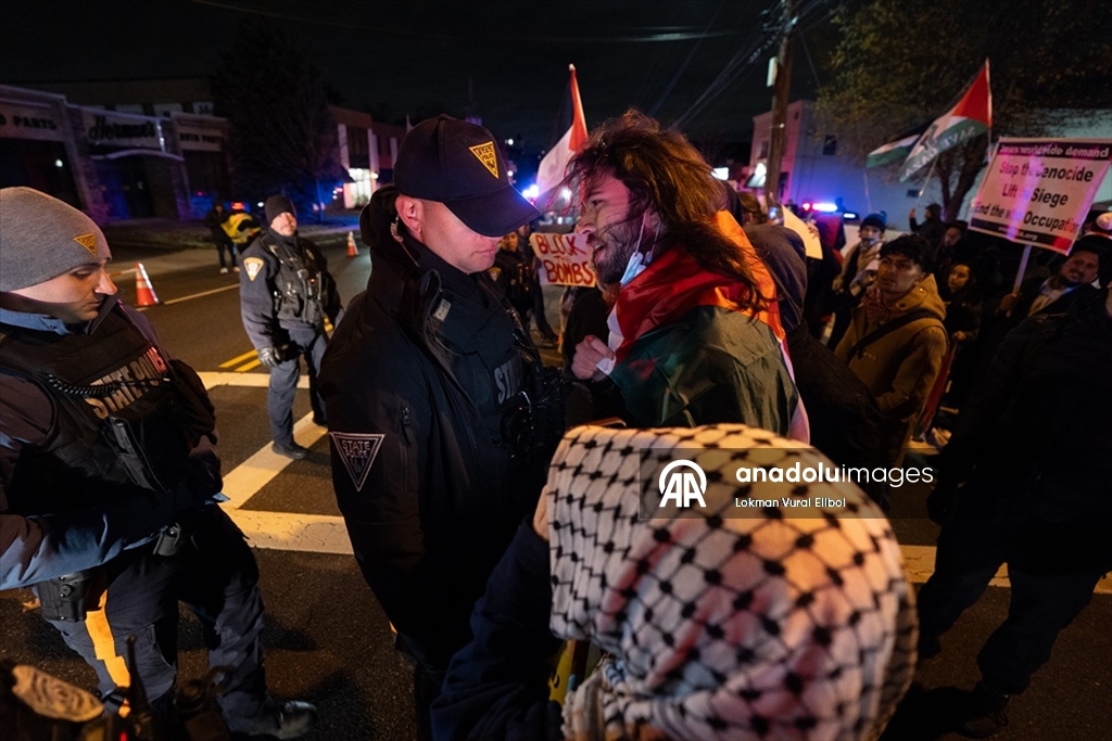 ABD'de eski İsrail Savunma Bakanı Gallant'ın konuşmasını protesto edenlere polis müdahale etti