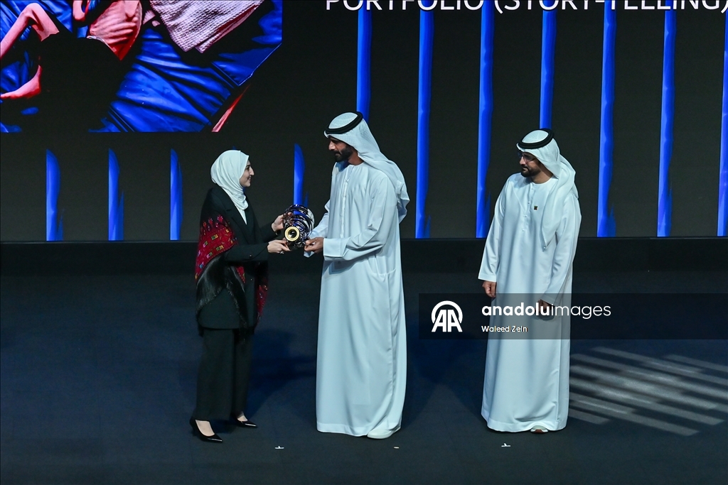 مصور الأناضول علي جاد الله يفوز بجائزة دولية في دبي