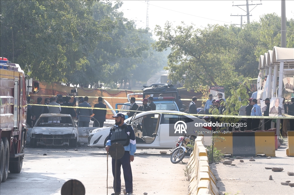 В Исламабаде у здания суда прогремел взрыв: 12 человек погибли, 27 ранены