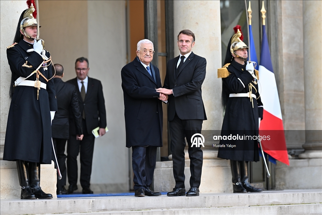 Rencontre entre Emmanuel Macron et Mahmoud Abbas à Paris