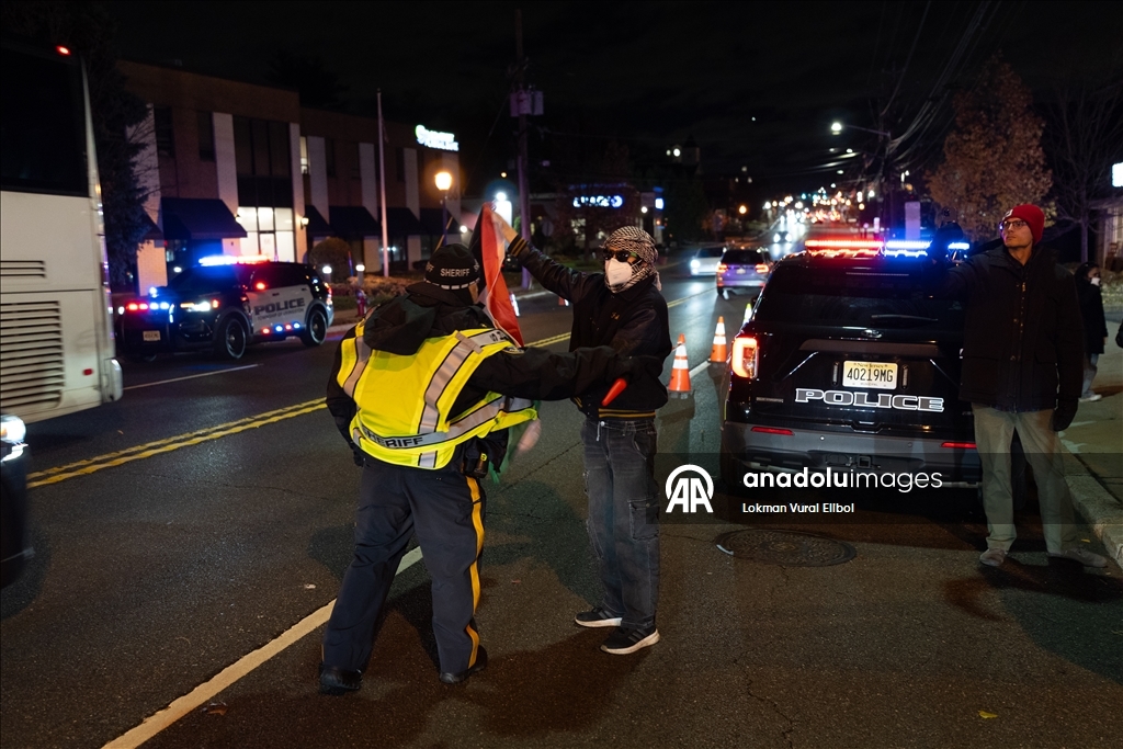 Полиция разогнала участников акции протеста против выступления экс-министра обороны Израиля Галанта в США