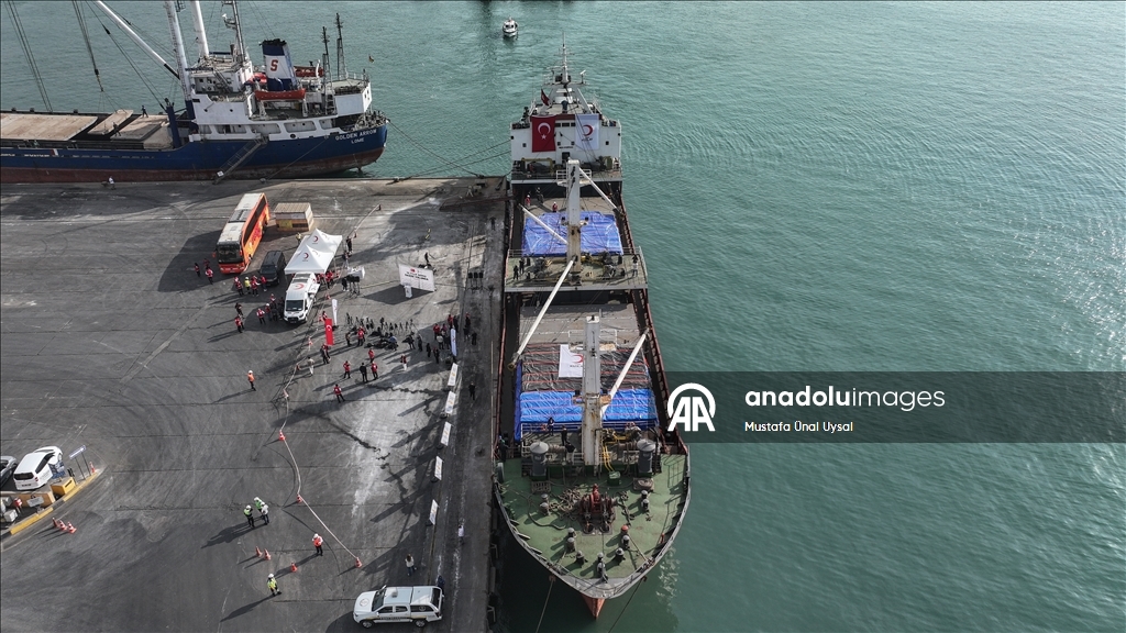 انطلاق سفينة تركية تحمل 800 طن من المساعدات الإنسانية لأجل غزة